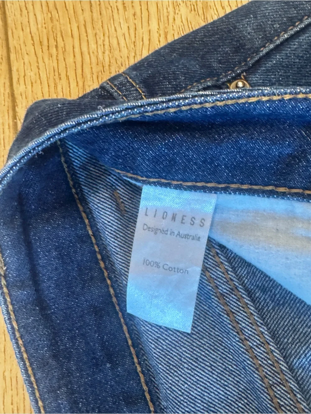 LIONESS MATCHING DENIM SET: HILLS HALTER VEST, TOP MODEL JEAN